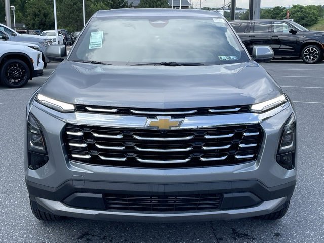 2026 Chevrolet Equinox LT photo 2