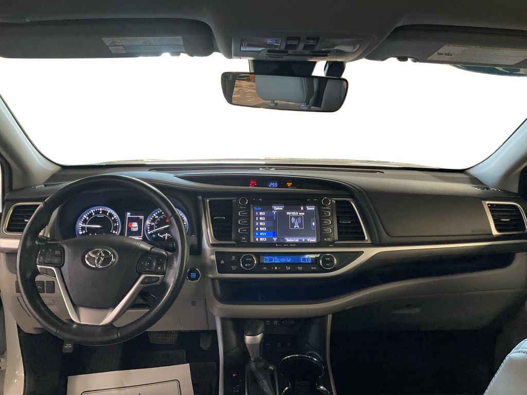 2019 Toyota Highlander Limited photo 13