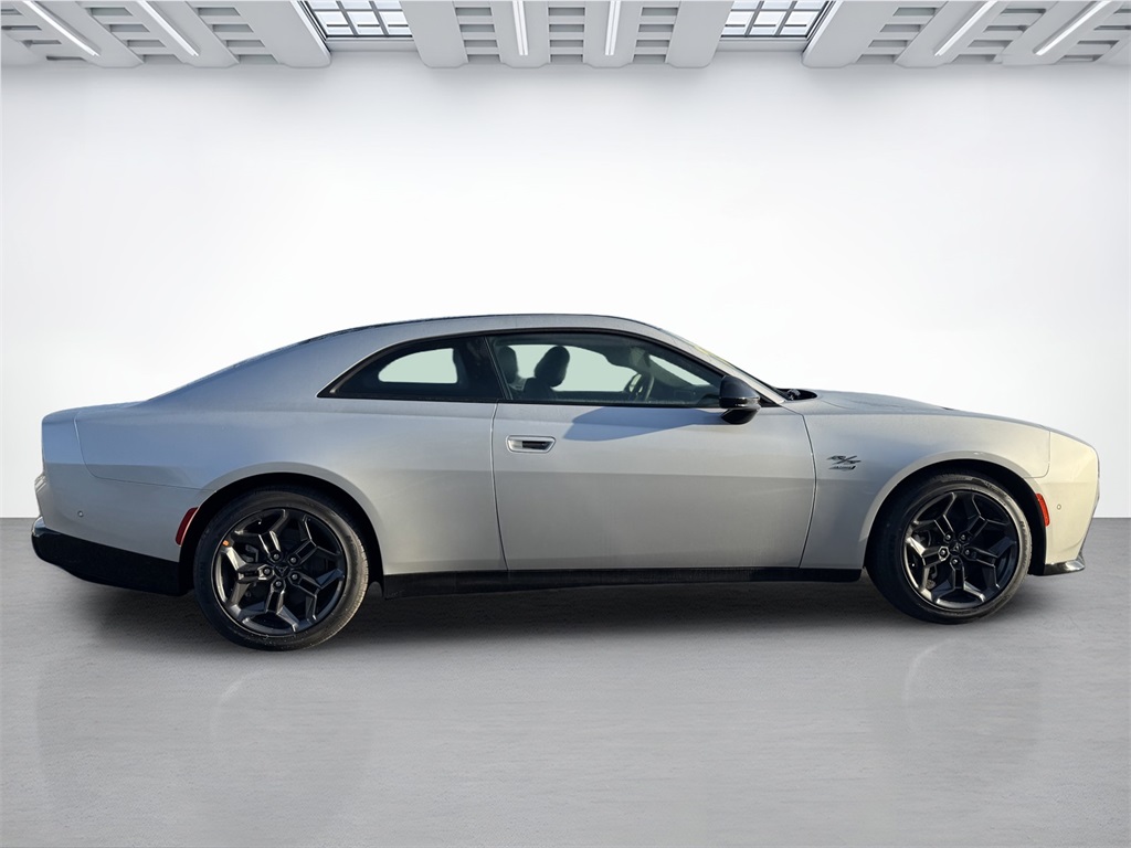 2025 Dodge Charger R/T photo 2