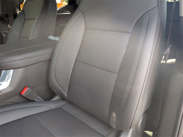 2026 Chevrolet Silverado 1500 RST photo 14