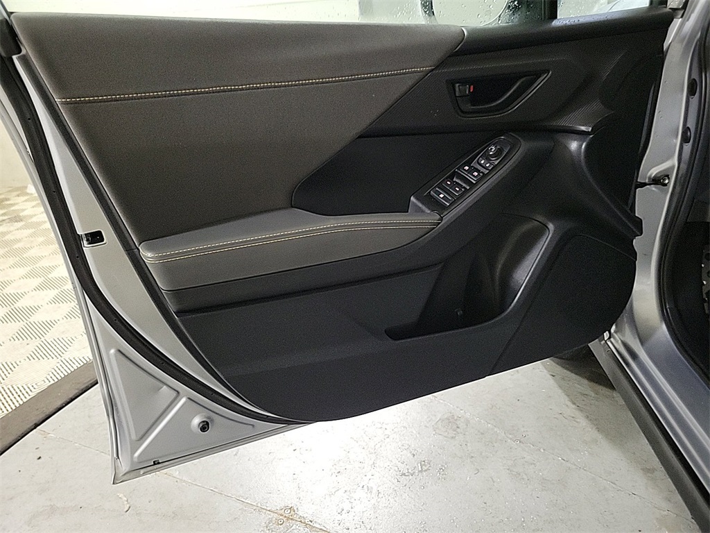 2024 SUBARU CROSSTREK - Image 19