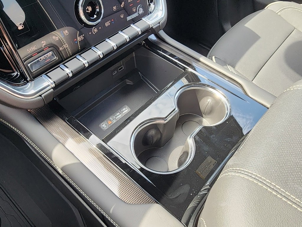 2025 Gmc Yukon photo 32