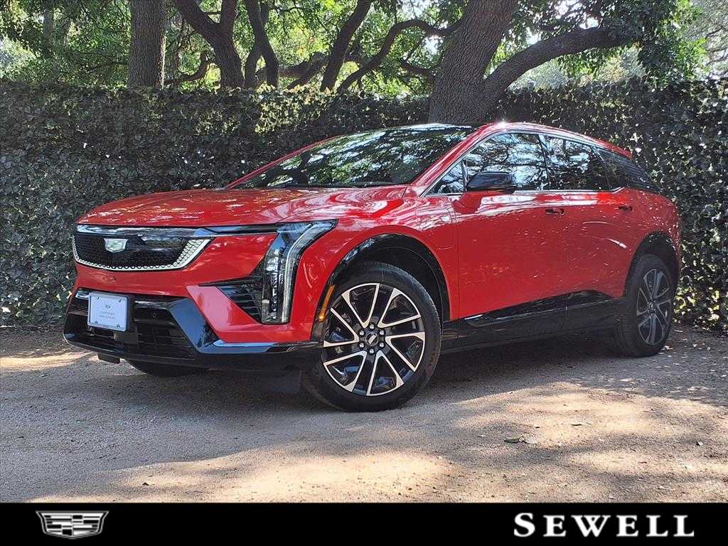 2025 Cadillac OPTIQ Sport 2's photo