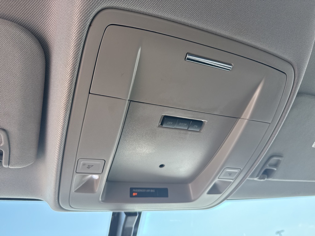 2015 Chevrolet Silverado 1500 LT photo 22