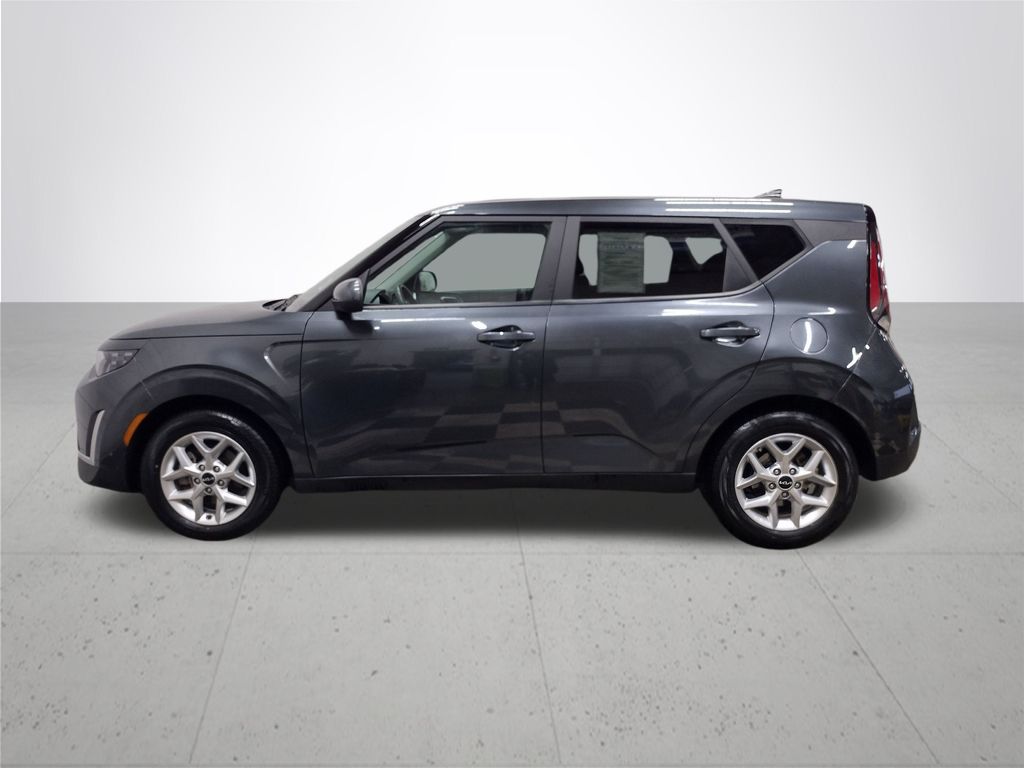 2023 Kia Soul LX photo 9
