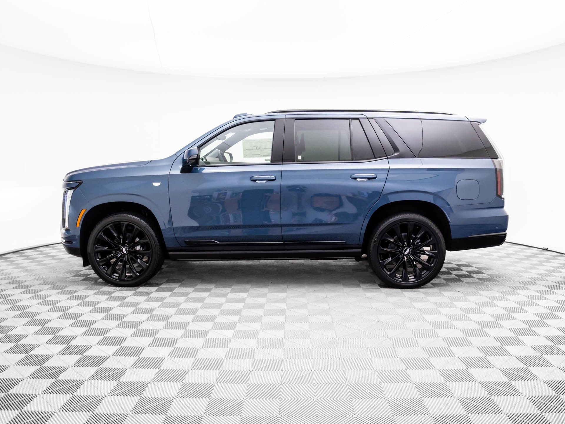 2026 Cadillac Escalade Platinum Sport photo 4