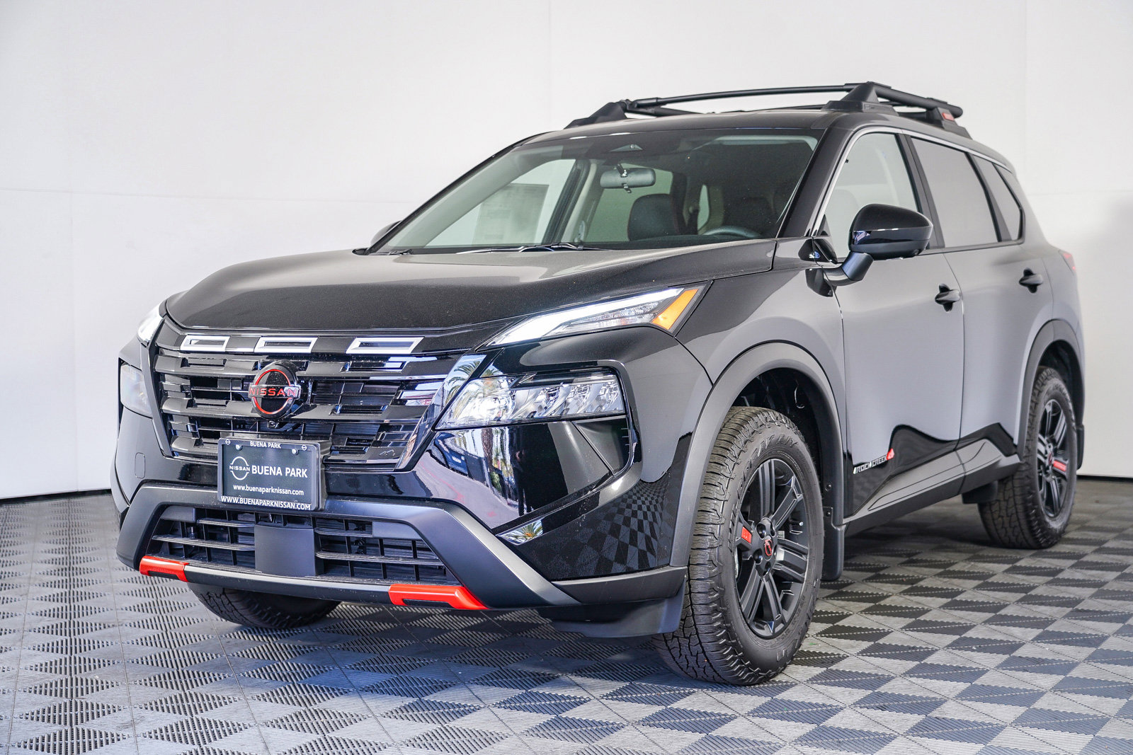 2025 Nissan Rogue SV photo 3