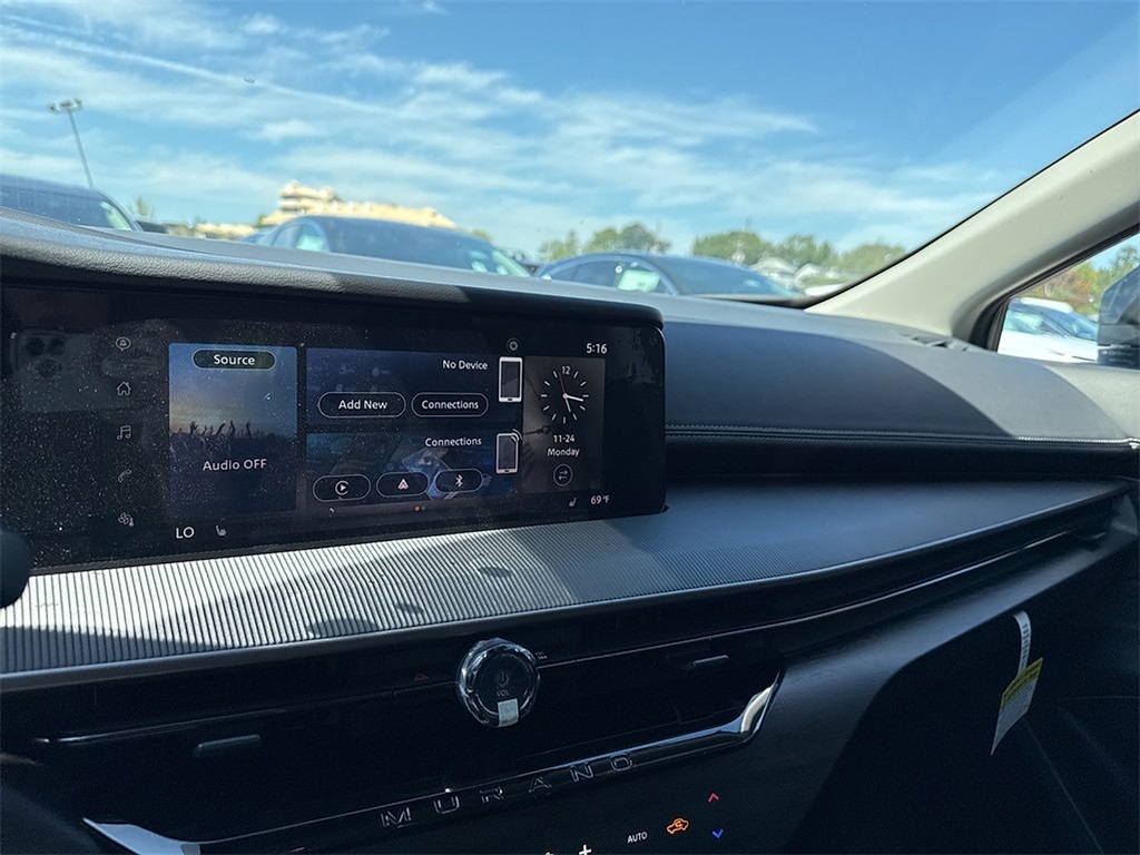 2025 Nissan Murano SV photo 9