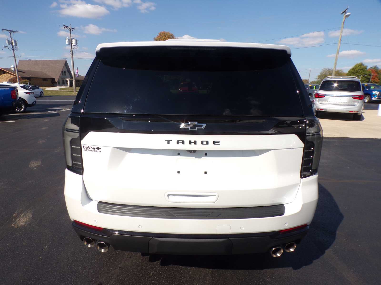 2025 Chevrolet Tahoe Z71 photo 2