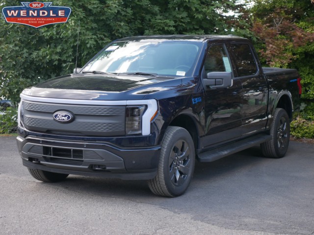 2025 Ford F-150 Lightning Flash's photo