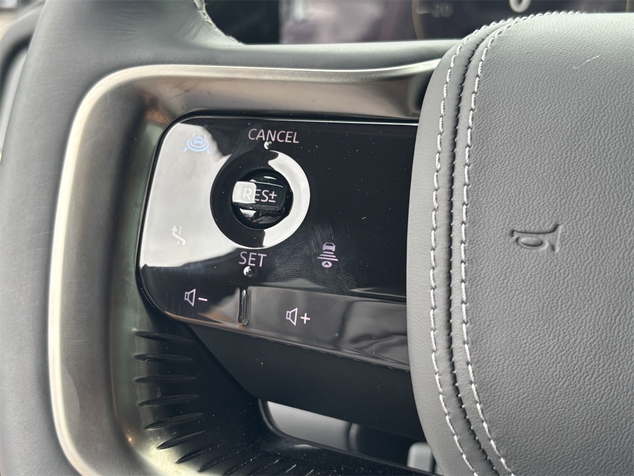 2025 Infiniti QX80 photo 29