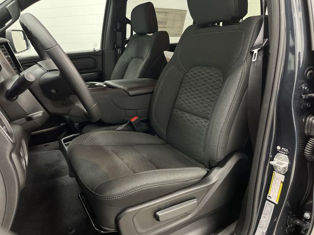 2026 Ram 1500 Tradesman photo 4