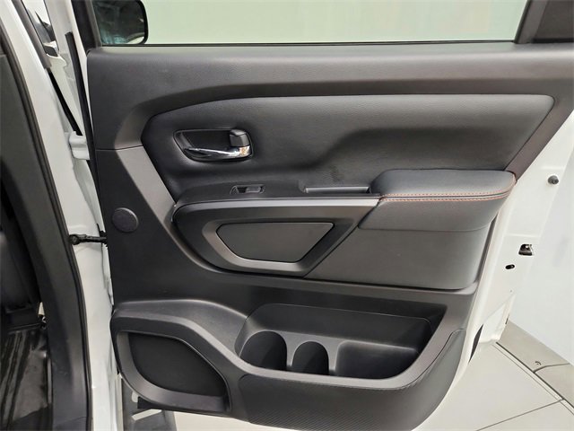 2023 Nissan Titan PRO-4X photo 30