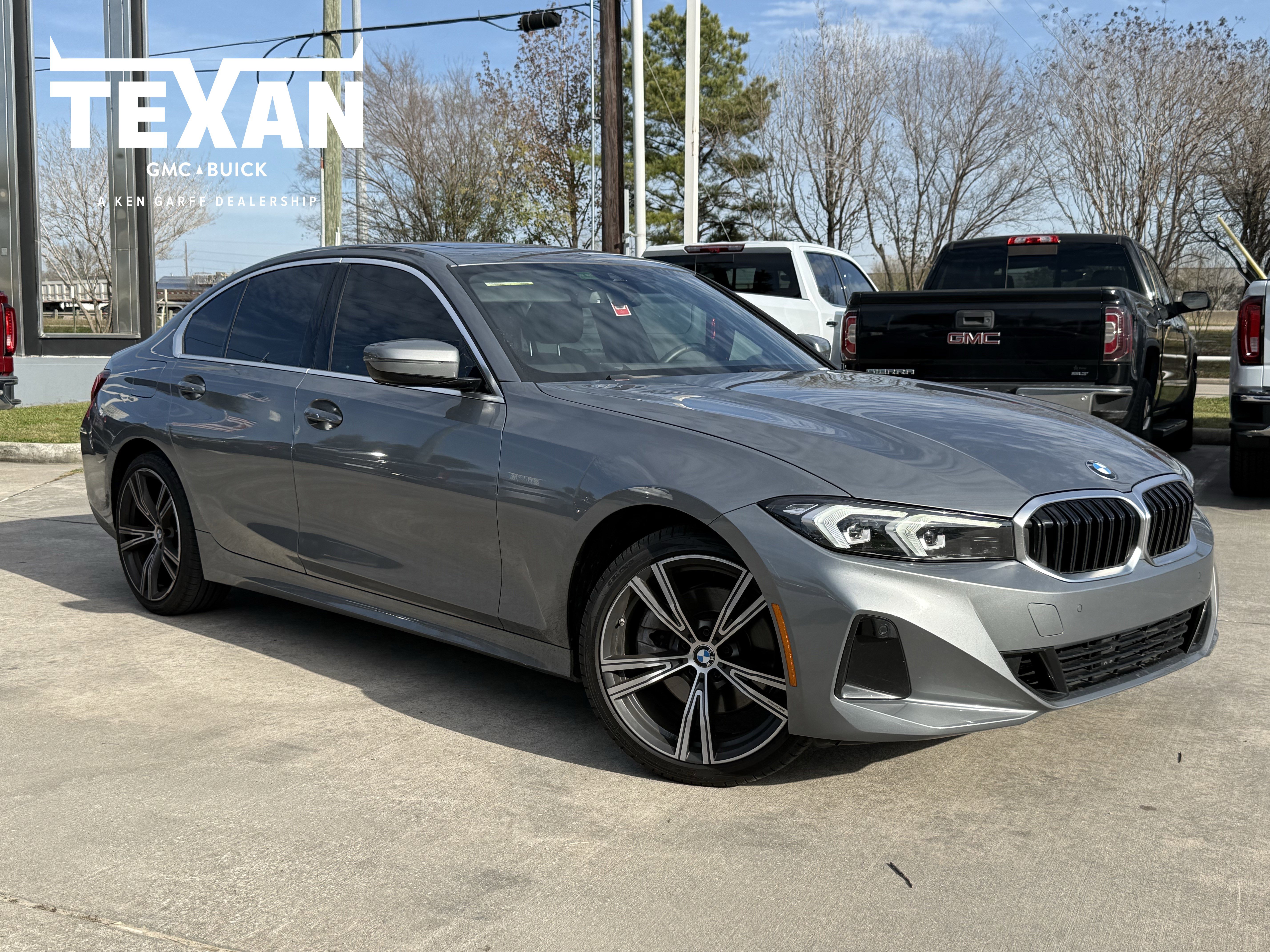 2024 BMW 3 Series 330i's photo