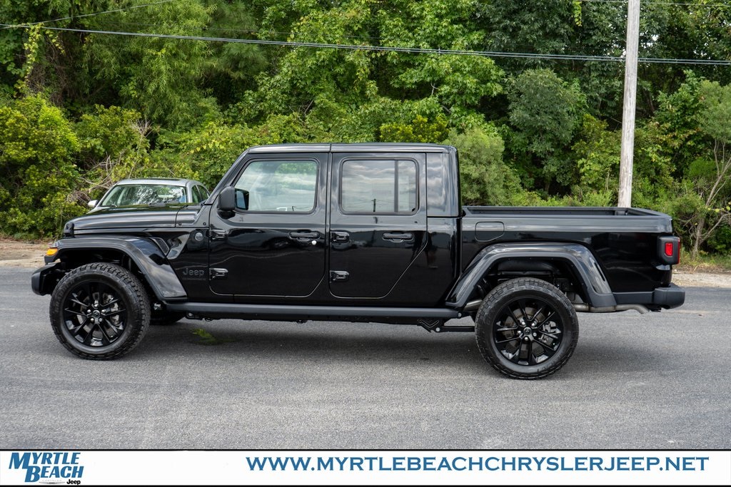 2025 Jeep Gladiator Sport photo 2