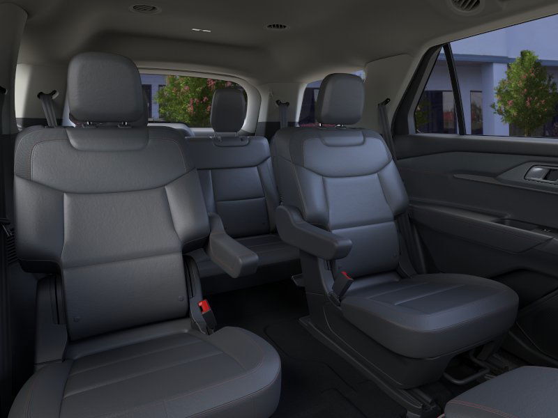 2025 Ford Explorer photo 8