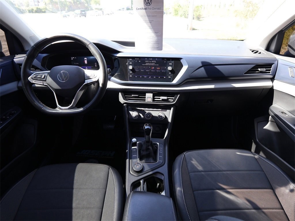 2022 Volkswagen Taos SE photo 12