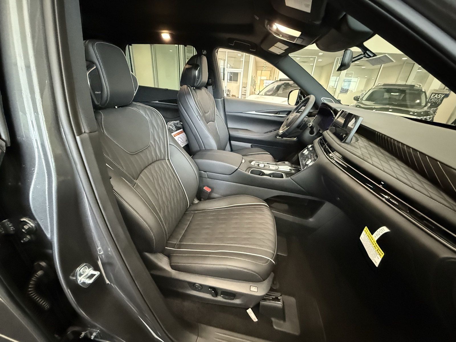 2026 Infiniti QX60 Autograph photo 35