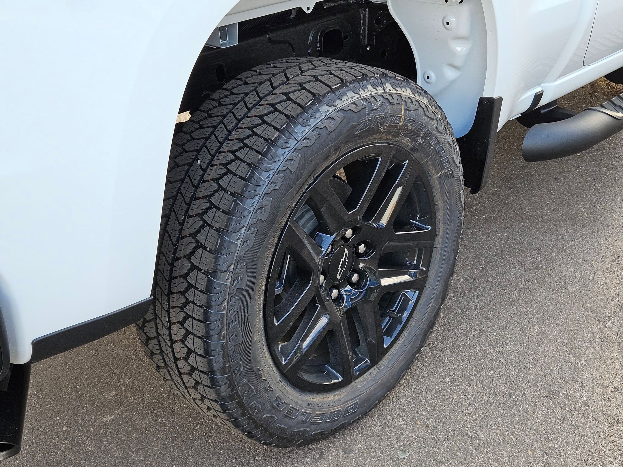 2026 Chevrolet Silverado Trail Boss Custom photo 12