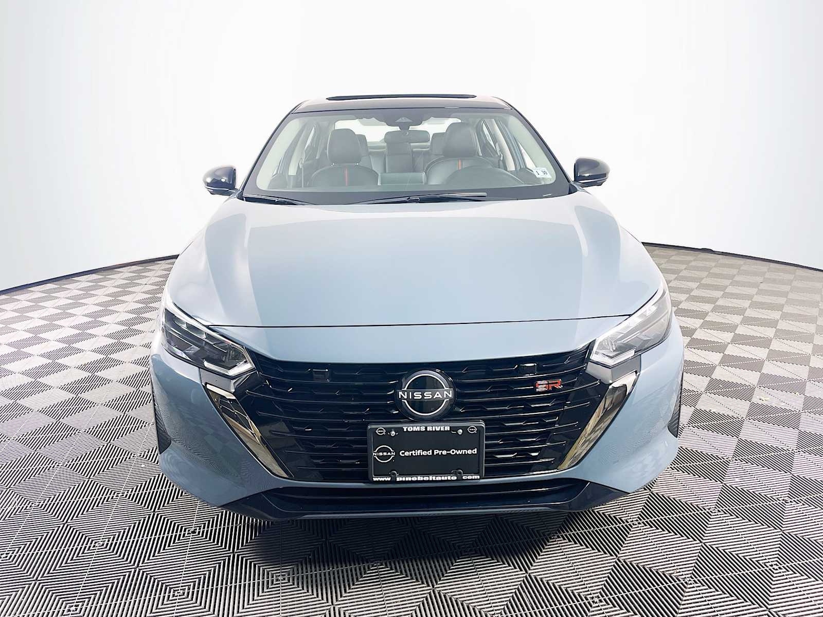 2024 Nissan Sentra SR photo 2