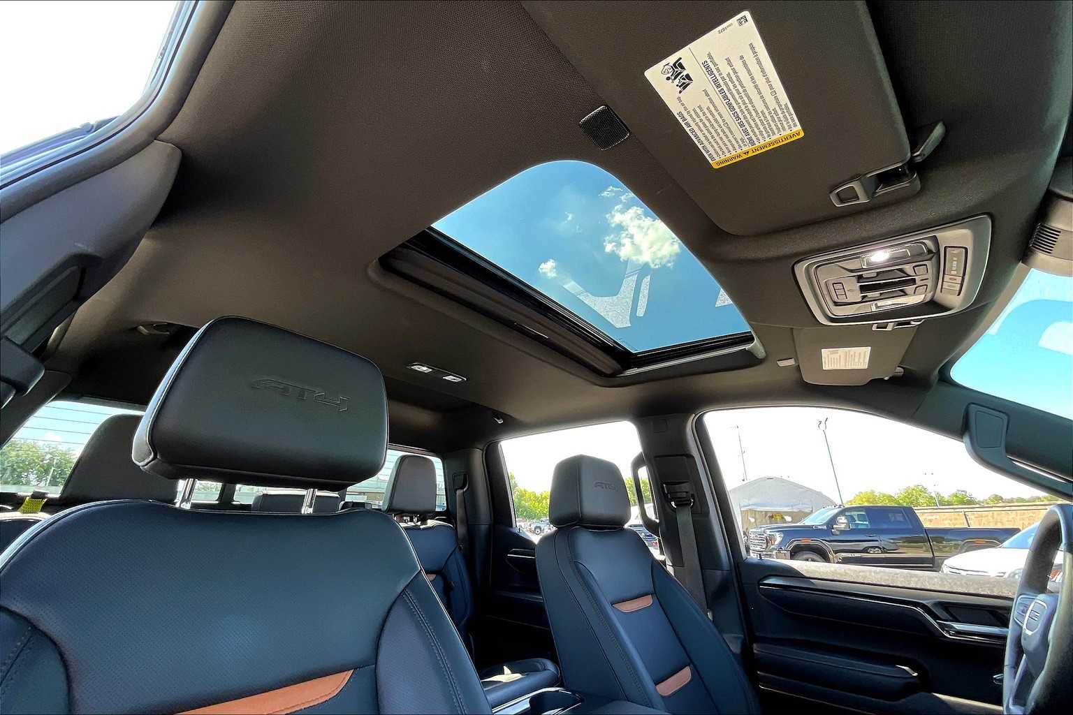 2025 Gmc Sierra AT4 photo 12