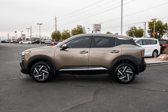 2026 Nissan Kicks SV photo 2