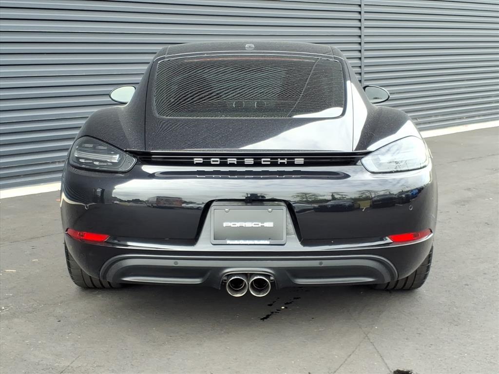 2022 Porsche Cayman T photo 22