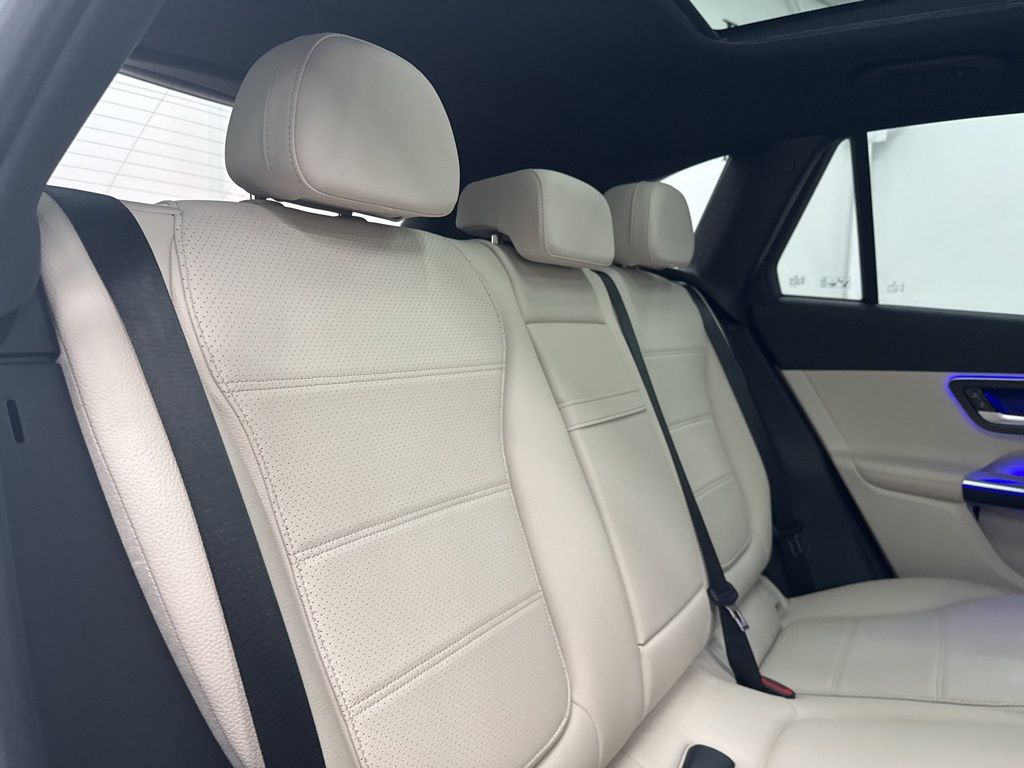 2026 Mercedes Benz GLC 300 photo 20