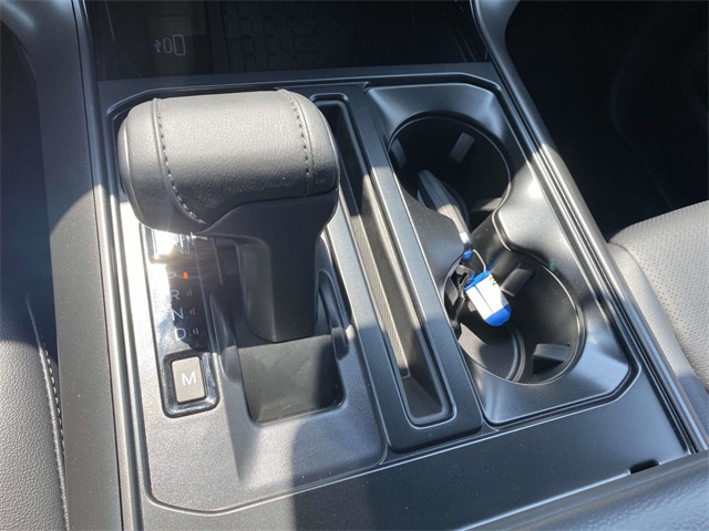 2025 Ford F-150 Lariat photo 15