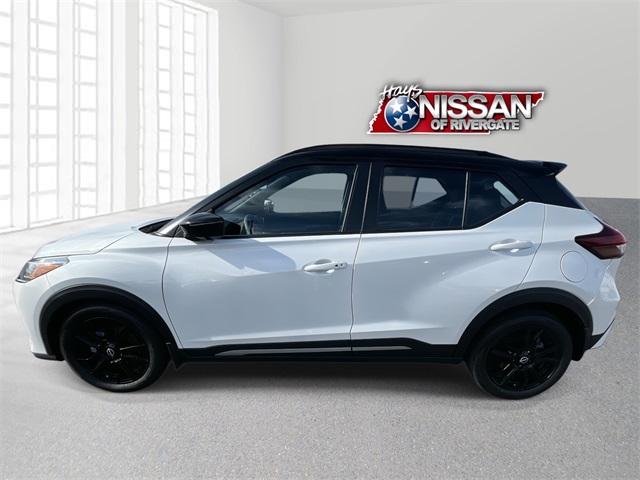 2024 Nissan Kicks SR photo 4