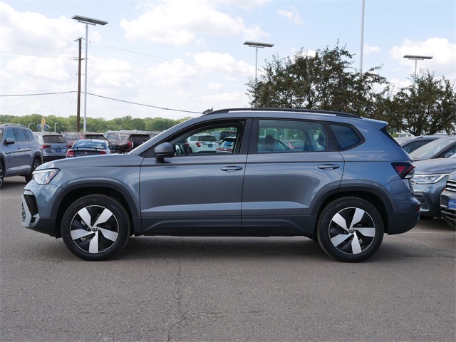 2025 Volkswagen Taos S photo 4