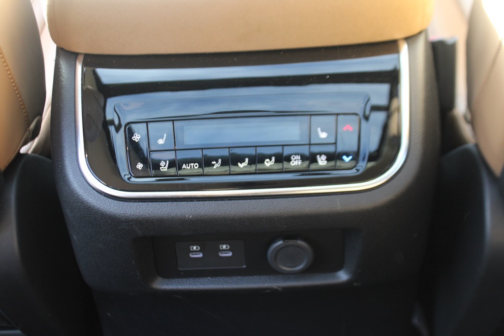 2025 Infiniti QX80 Sensory photo 26