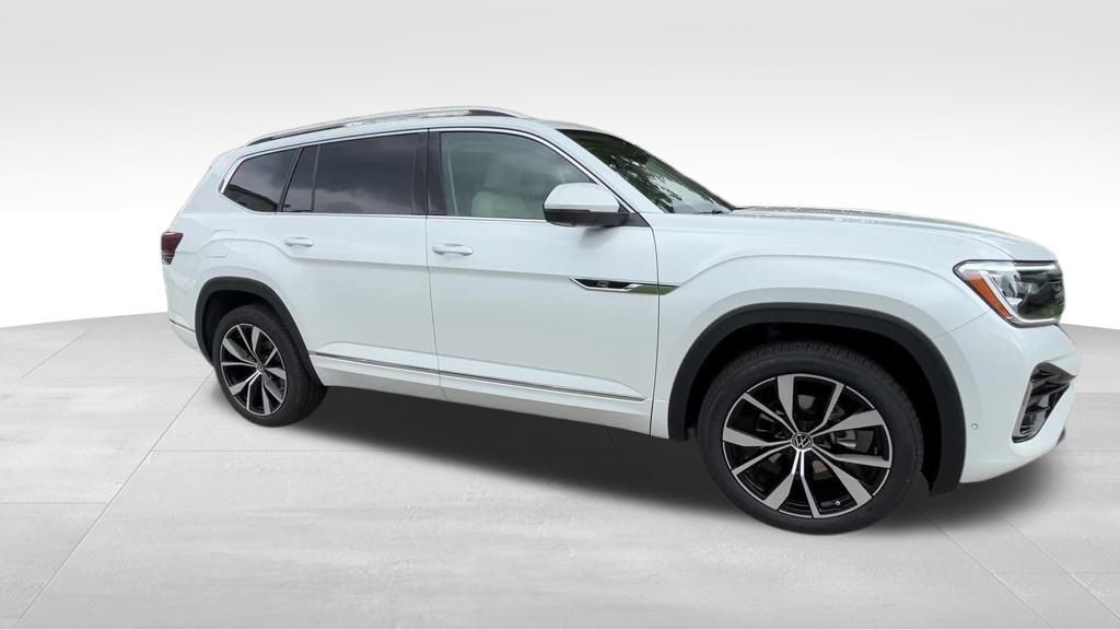 2025 Volkswagen Atlas SEL Premium R-Line photo 11