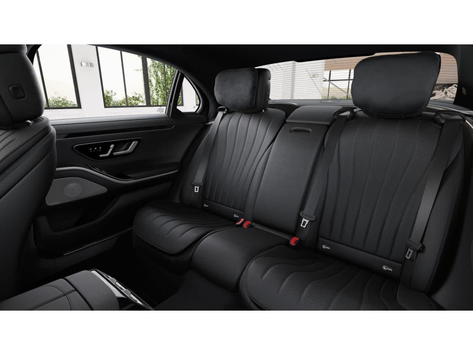 2026 Mercedes Benz S 500 4MATIC photo 4