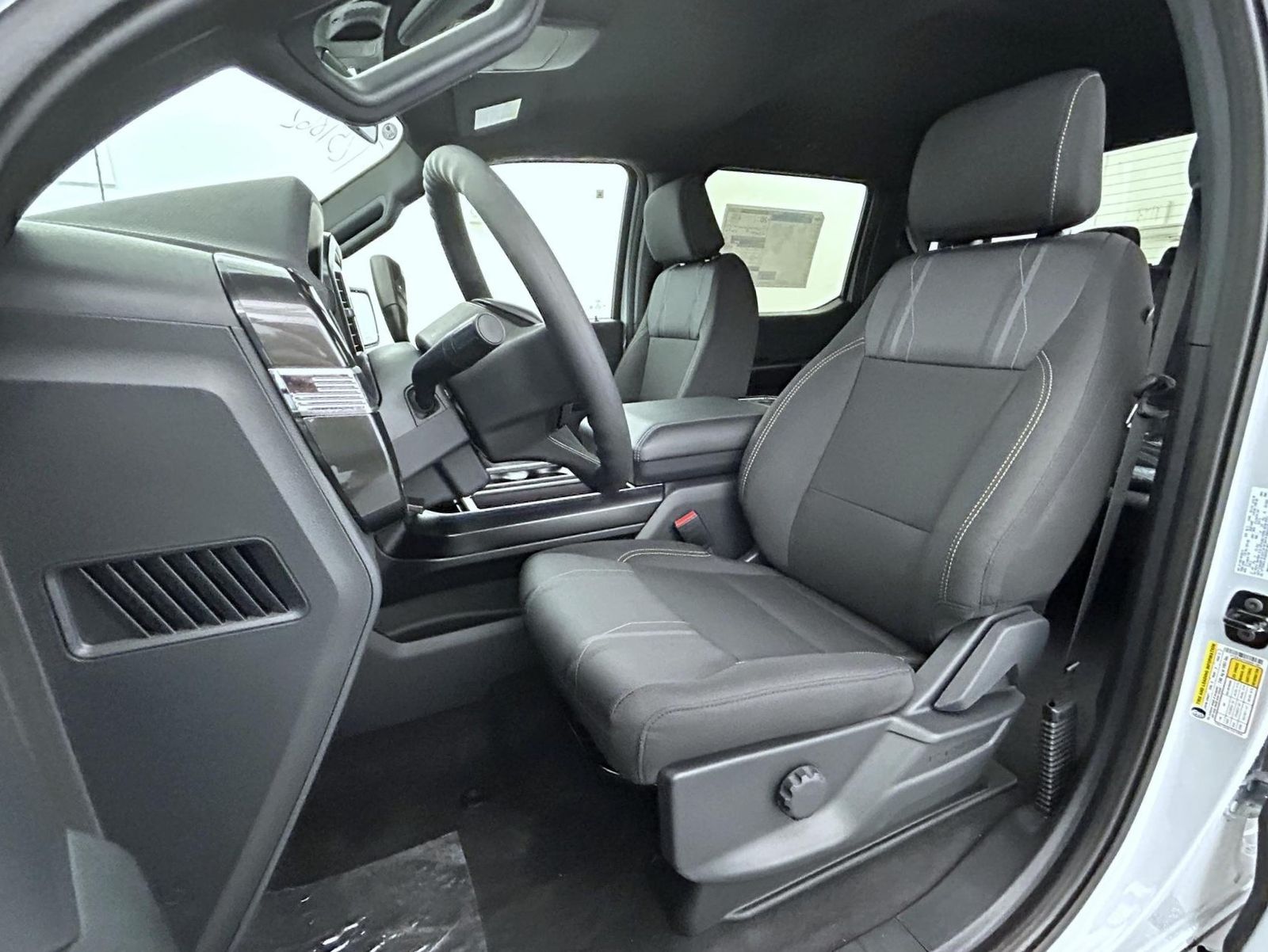 2025 Ford F-150 STX photo 8