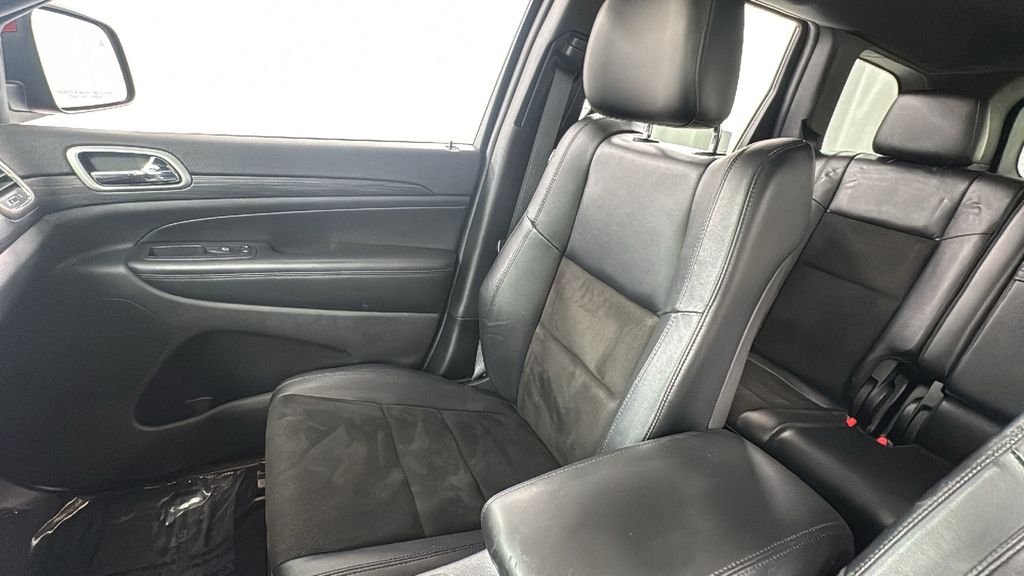 2019 Jeep Grand Cherokee Altitude photo 13