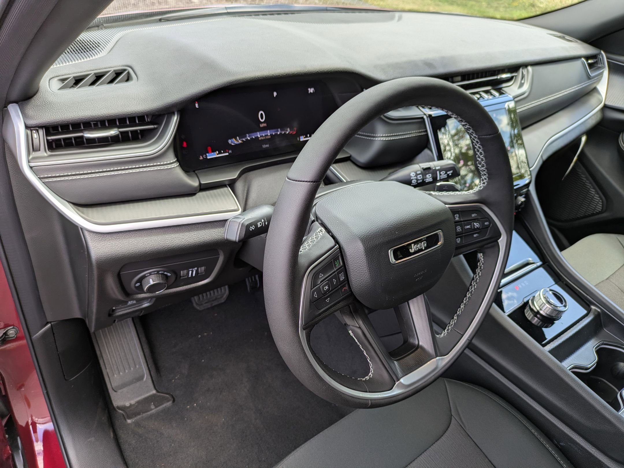 2025 Jeep Grand Cherokee Laredo X photo 8