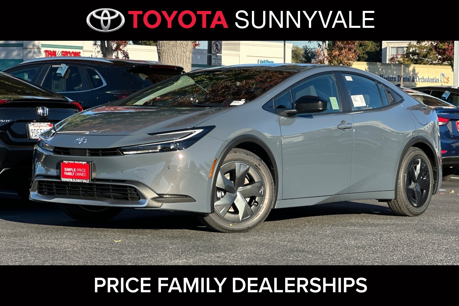 2026 Toyota Prius SE's photo