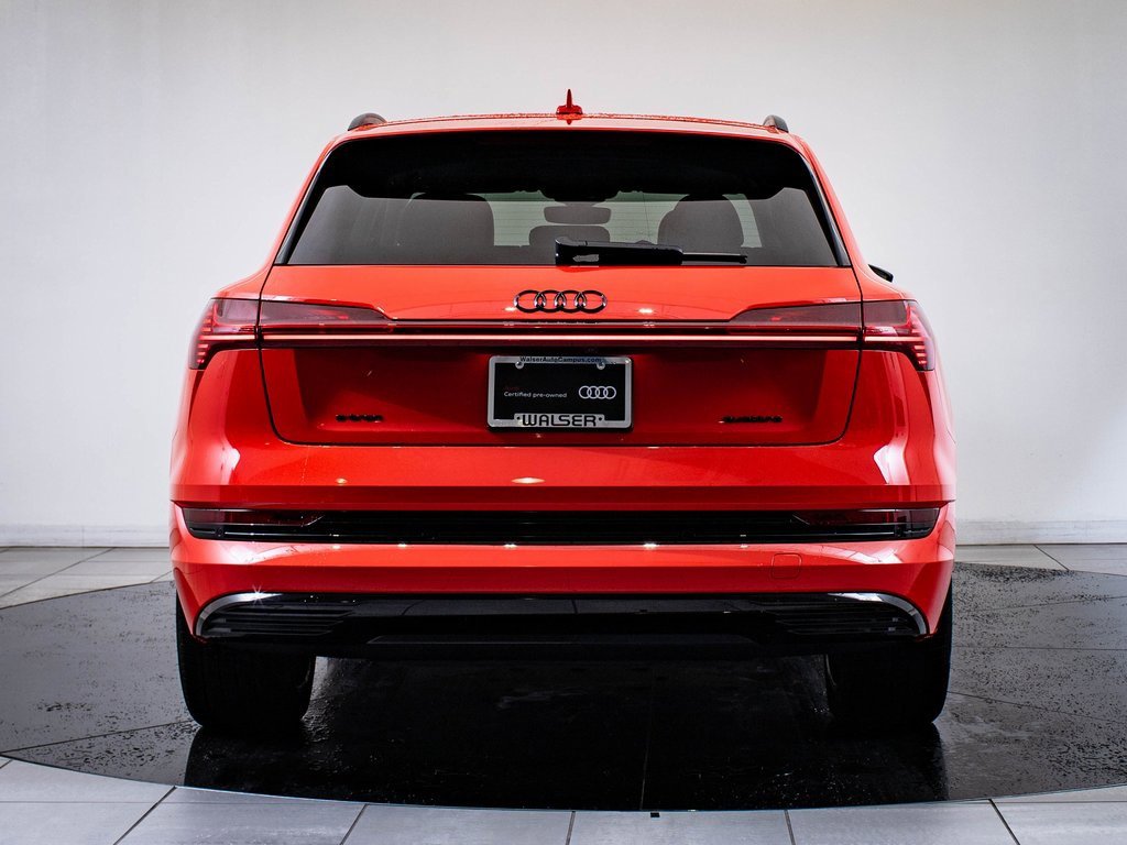 2022 Audi e-tron Premium Plus photo 9