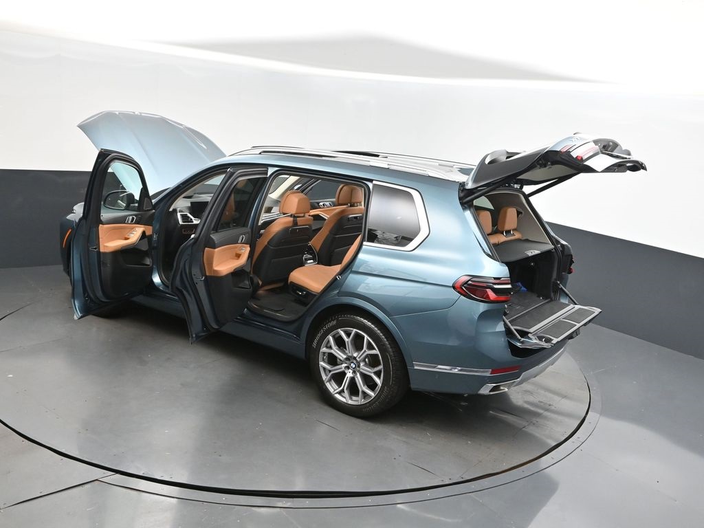 2025 Bmw X7 xDrive40i photo 2