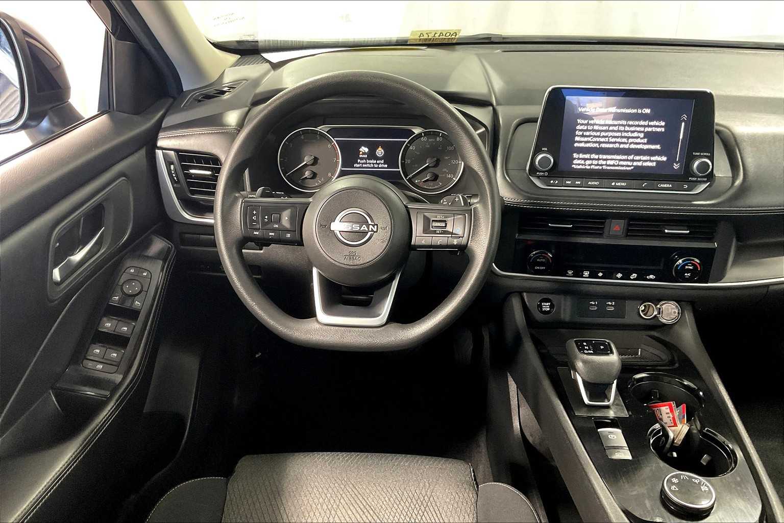 2024 Nissan Rogue SV photo 16