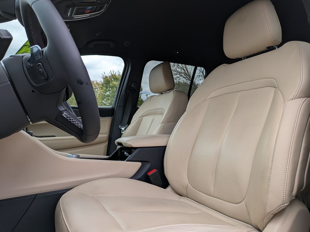 2023 Jeep Grand Cherokee Limited photo 2