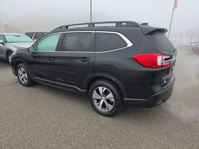 2023 Subaru Ascent Premium photo 3
