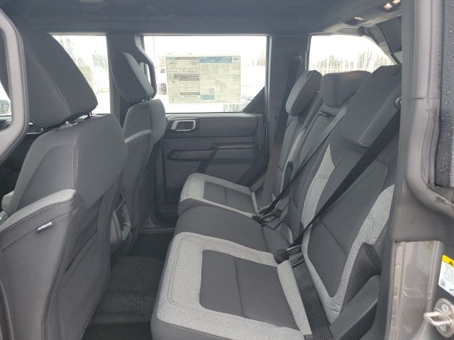 2025 Ford Bronco Base photo 2