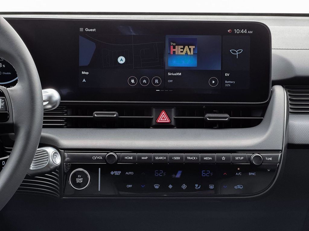 2025 Hyundai Ioniq 5 photo 19