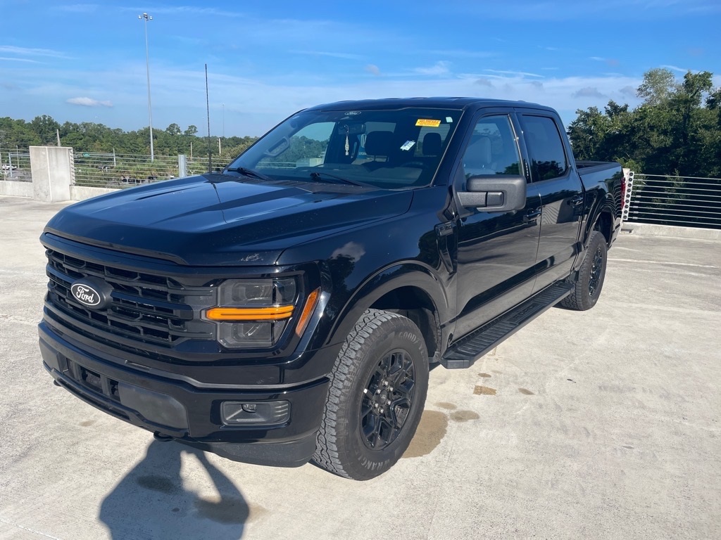 2024 Ford F-150 XLT photo 3