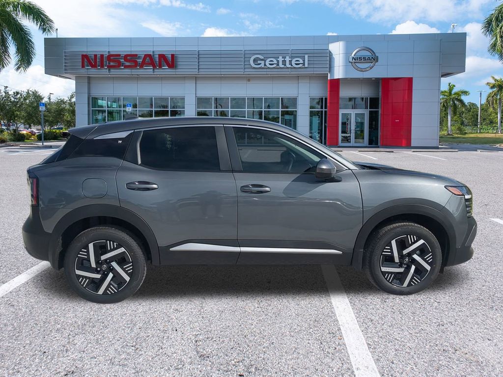 2025 Nissan Kicks SV photo 2