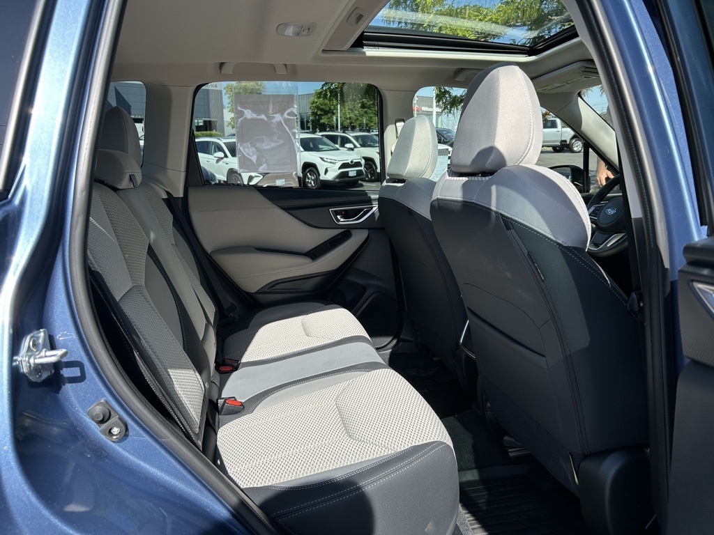 2023 Subaru Forester Premium photo 27