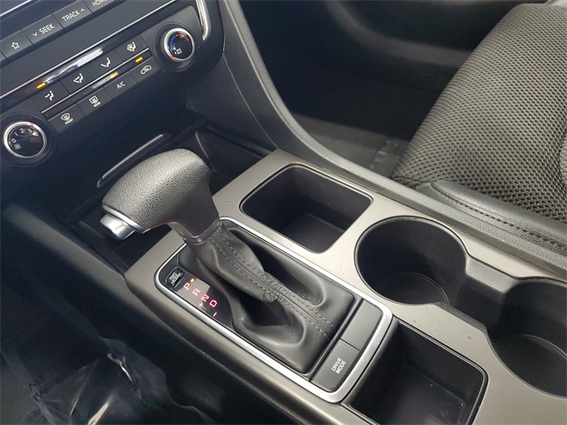 2020 Kia Optima S photo 21