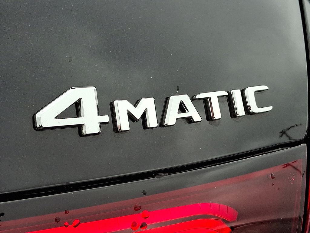 2025 Mercedes Benz GLC 300 4MATIC photo 15